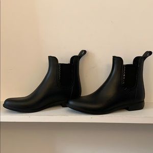 Jack Rogers rain boots